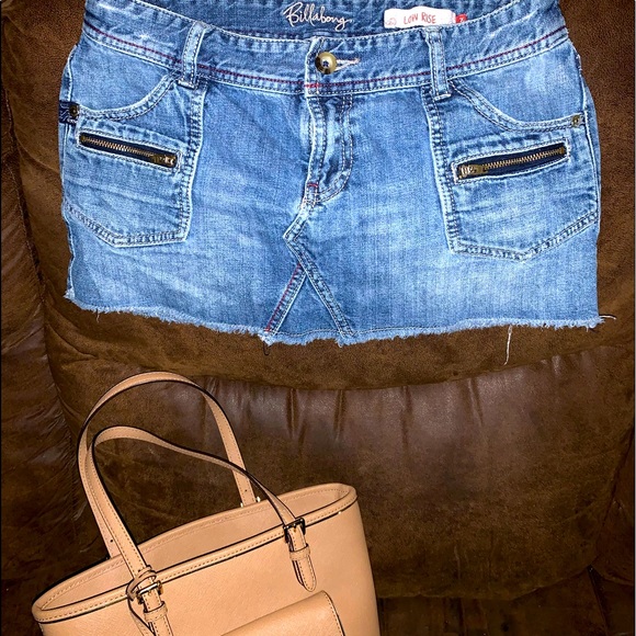 Billabong Adorable Denim Mini Skirt Size 7 - Picture 2 of 16